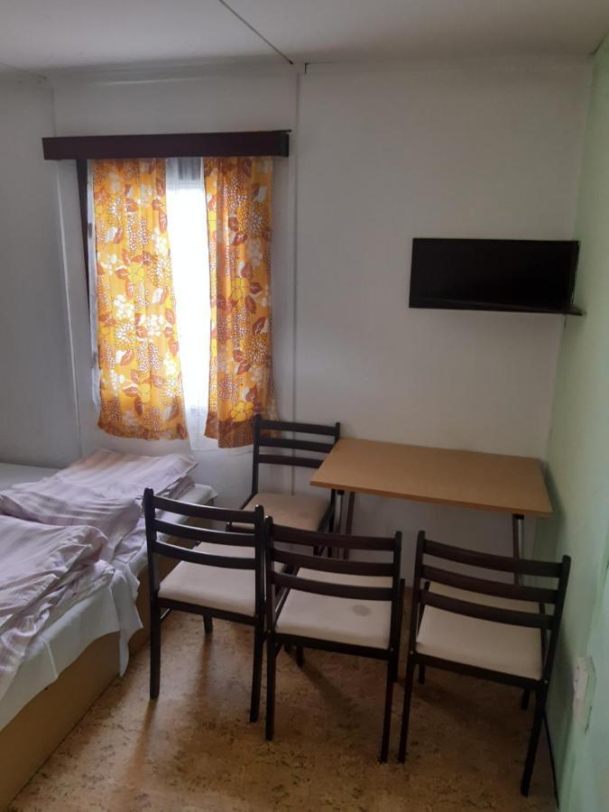 Hotel Autokemp U Věže Hořice Exteriér fotografie